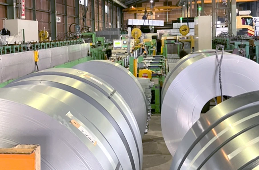 株式会社KMC 広島工場 工場風景